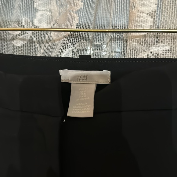 H&M  size 10 women’s black suit pants ( matching jacket in other post) like new - Picture 3 of 4